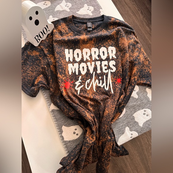 Halloween Horror movies and chill tshirt. Brand new size XL (unisex) - Picture 1 of 2